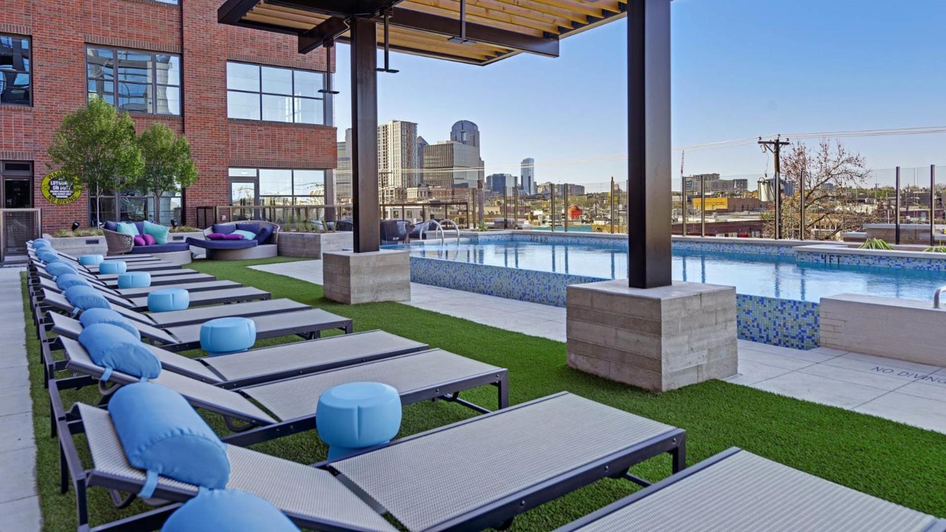 Ferienwohnung Indie Deep Ellum - Rooftop Vibes & Poolside Bliss In Dallas Exterior foto