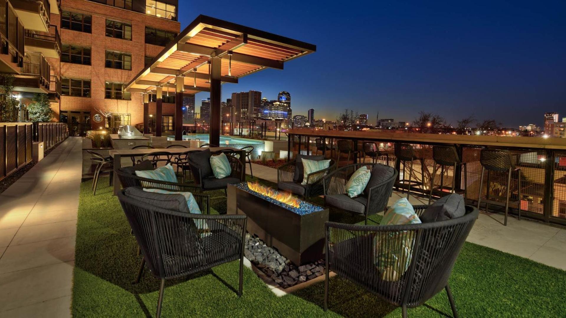 Ferienwohnung Indie Deep Ellum - Rooftop Vibes & Poolside Bliss In Dallas Exterior foto